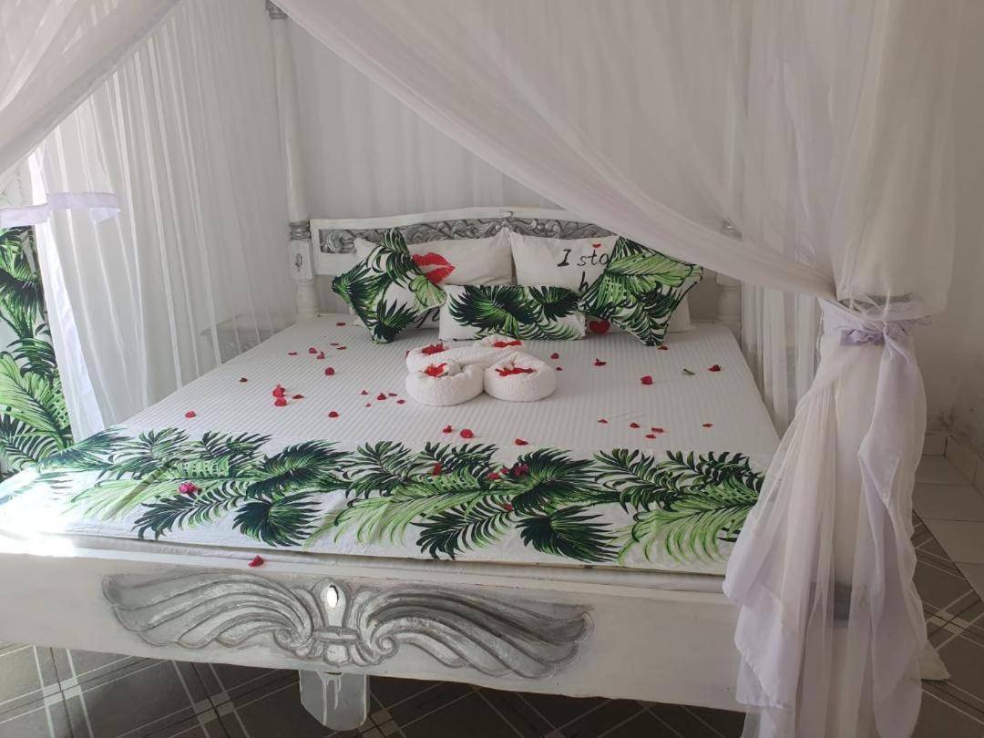 Nyumba Tulivu Apartamento Watamu Exterior foto