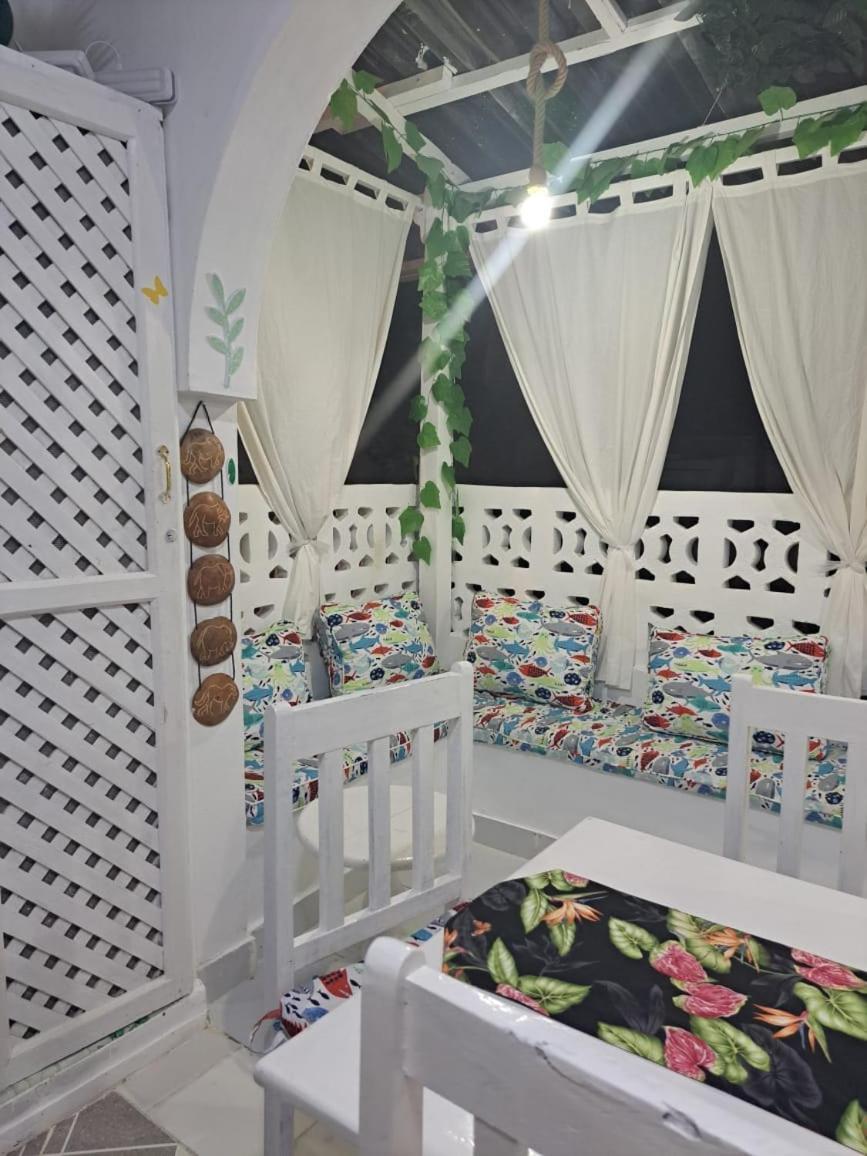 Nyumba Tulivu Apartamento Watamu Exterior foto
